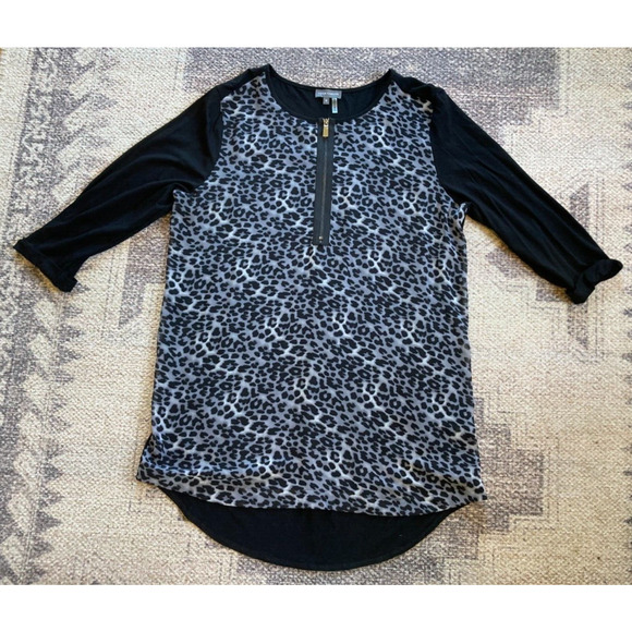 Womens Sz Medium VINCE CAMUTO Leopard Print Quarter Zip‎ Top Blouse 3/4 Sleeve - Picture 4 of 10